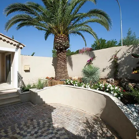 Prestigious Sea View Villa La Garonnette-Plage