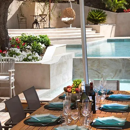 Prestigious Sea View Villa La Garonnette-Plage