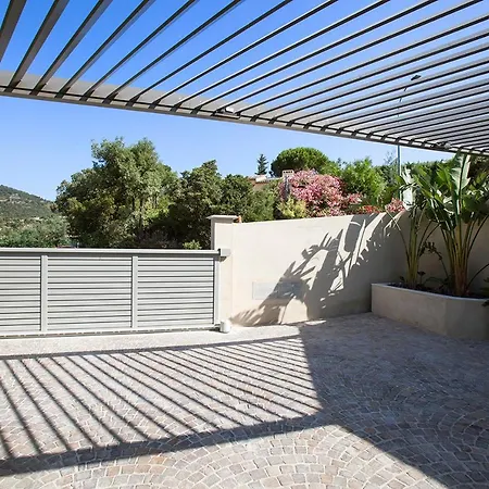 Prestigious Sea View