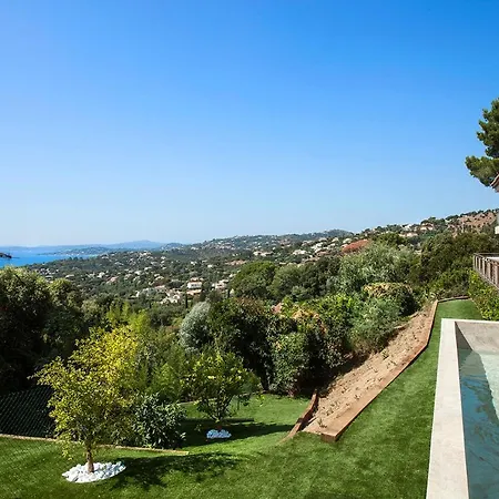 Prestigious Sea View *