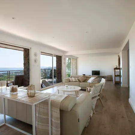 Prestigious Sea View Villa La Garonnette-Plage