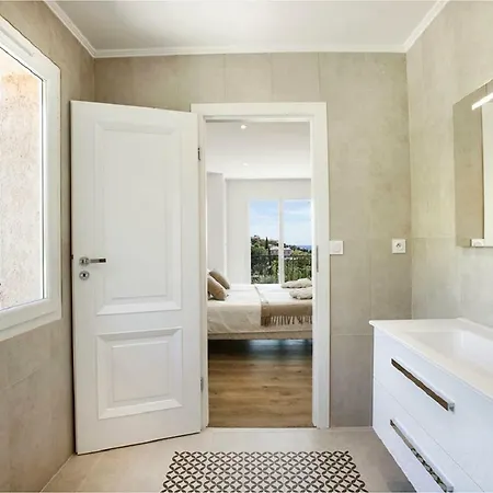 Prestigious Sea View Villa La Garonnette-Plage