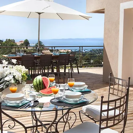 Villa Prestigious Sea View