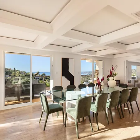 Prestigious Sea View Villa La Garonnette-Plage