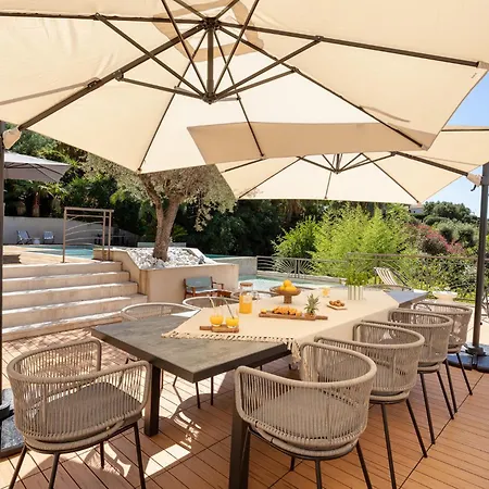 Prestigious Sea View *
