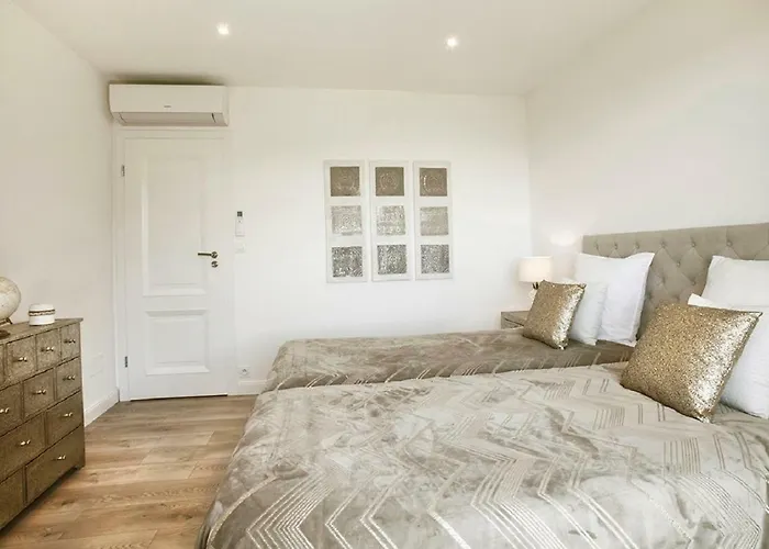 Prestigious Sea View